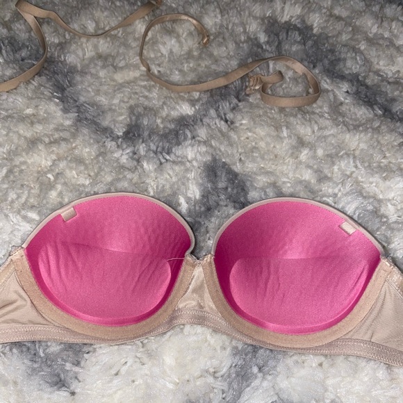 Pink VS push up bra - Picture 2 of 4